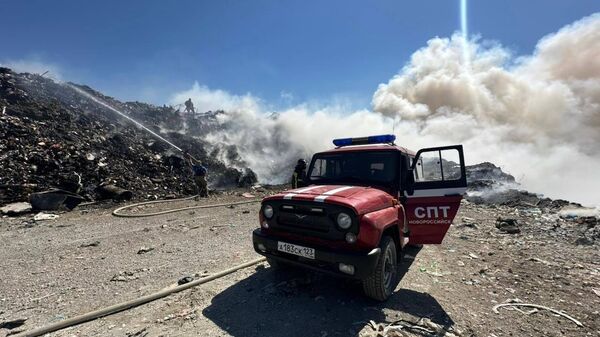Пожар на мусорном полигоне в Новороссийске Пожар на мусорном полигоне в Новороссийске
