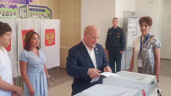 Губернатор Севастополя Михаил Развожаев проголосовал на выборах губернатора