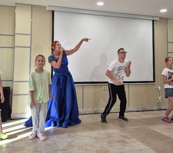 Крымский детский хоспис организовал визит Бледанс в паллиативное отделение больницы