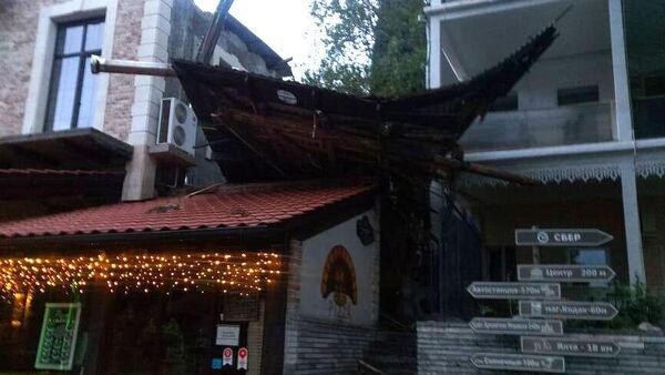 Последствия непогоды в Ялте Последствия непогоды в Ялте