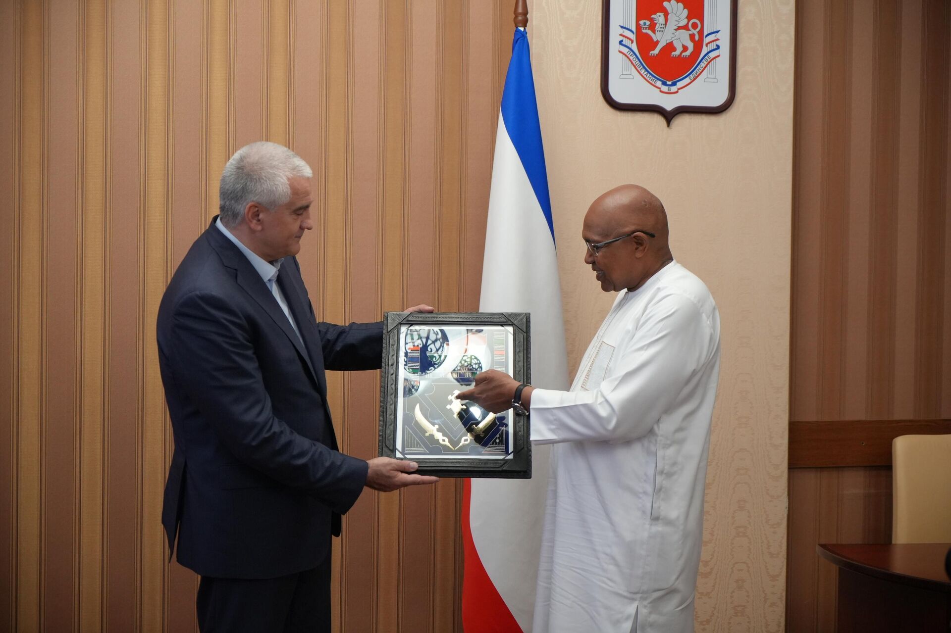 Встреча Сергея Аксёнова с послами африканских государств Встреча Сергея Аксёнова с послами африканских государств - РИА Новости, 1920, 19.09.2025