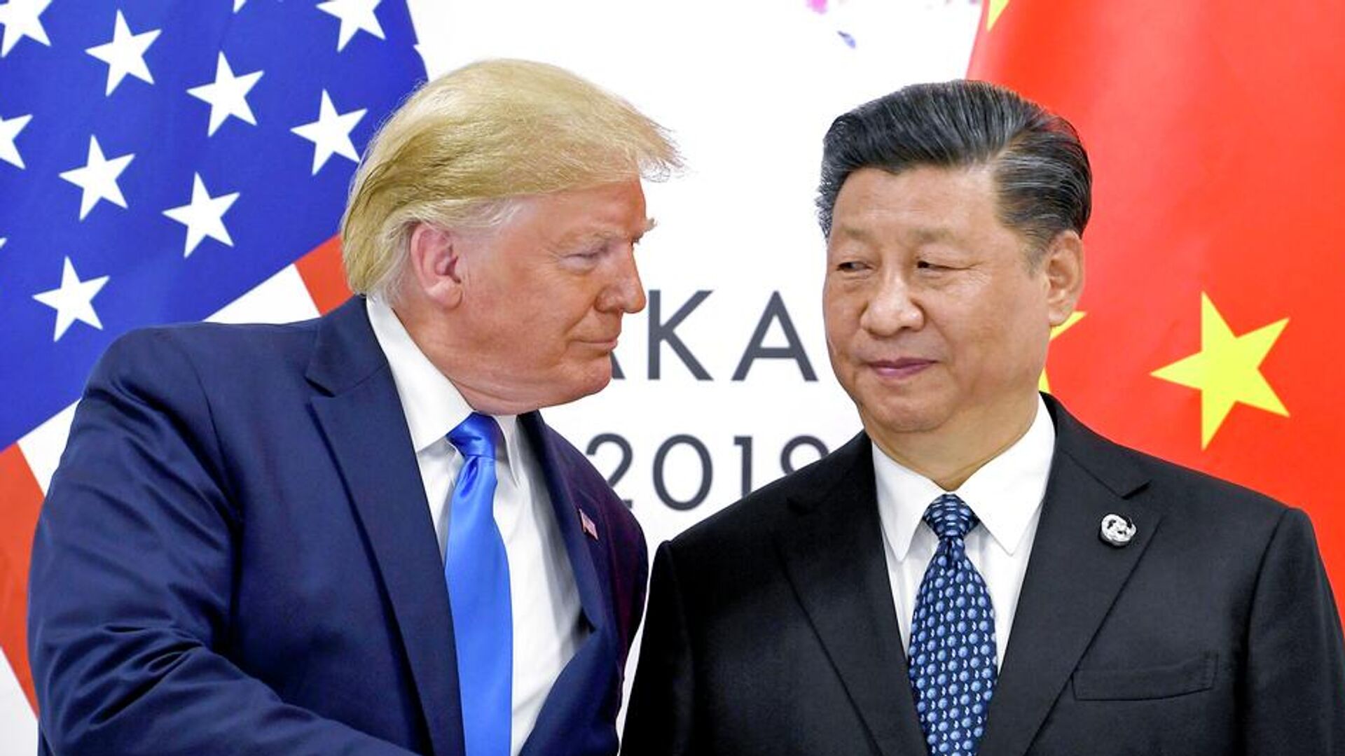 Президент США Дональд Трамп и председатель КНР Си Цзиньпин - РИА Новости, 1920, 31.10.2025