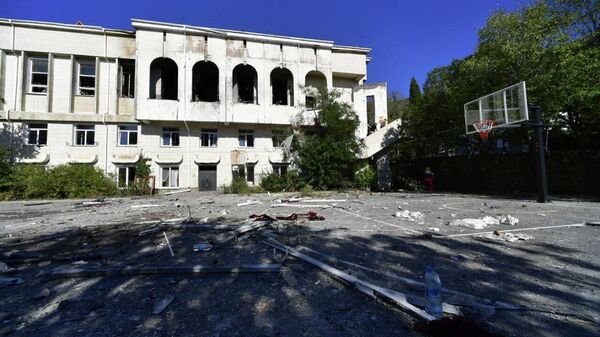 Школа в Форосе, в которую влетел украинский беспилотник