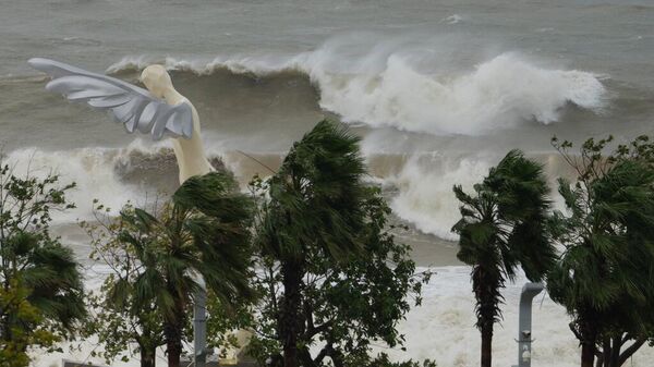 Тайфун обрушился на Китай