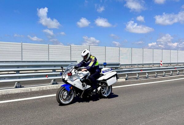 Полицейские на мотоцикле