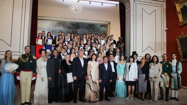 В Феодосии прошел благотворительный Бал у Айвазовского