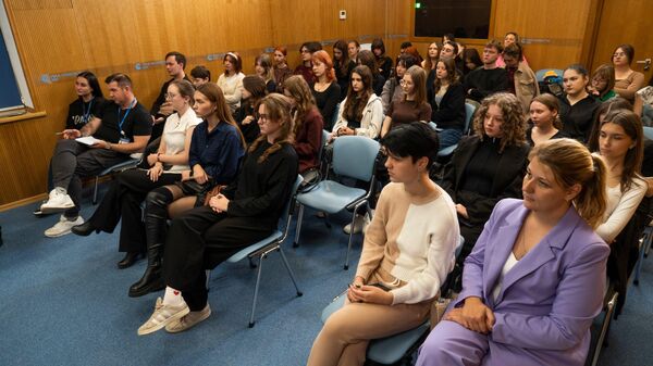 В Крыму на SputnikPro будущим журналистам рассказали о приемах для привлечения читателей В Крыму на SputnikPro будущим журналистам рассказали о приемах для привлечения читателей