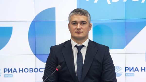 Министр здравоохранения Республики Крым Алексей Натаров Министр здравоохранения Республики Крым Алексей Натаров