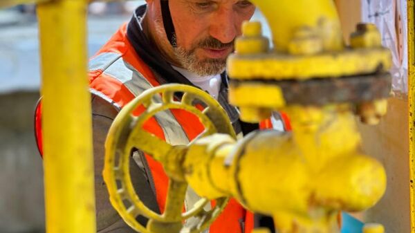 Сотрудник предприятия Крымгазсети