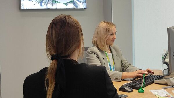 В отделения Сбербанка в Крыму ежемесячно приходят до 150 тысяч человек