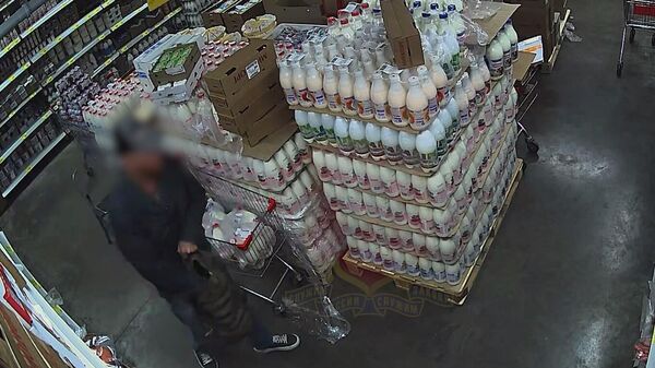 В Феодосии магазинный вор заранее рассылал уведомления о кражах