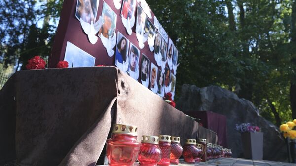 Керчане почтили память погибших в политехническом колледже в седьмую годовщину трагедии