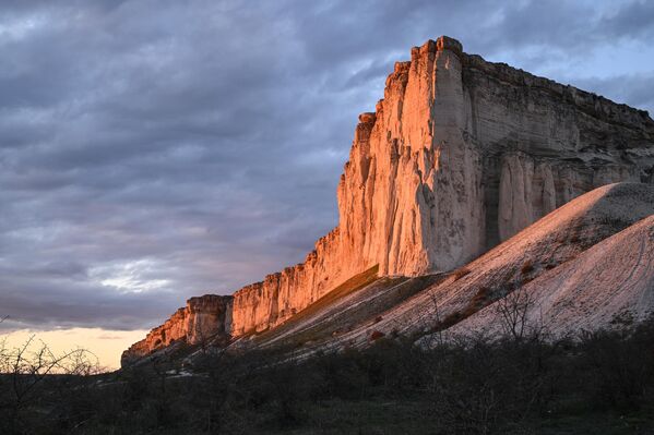 Белая скала (Ак-Кая) в Белогорском районе Крыма