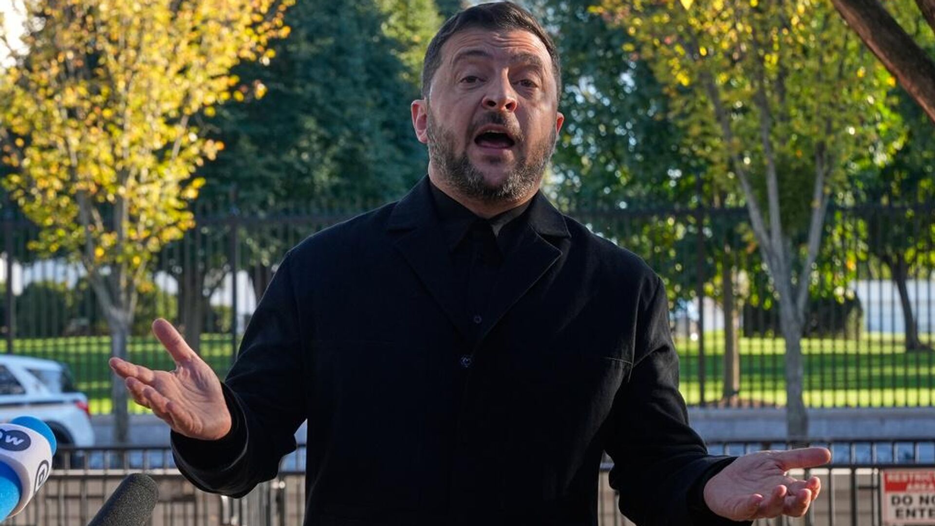 Владимир Зеленский после встречи с президентом США Дональдом Трампов в Белом доме - РИА Новости, 1920, 23.10.2025