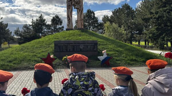 Кадеты почтили память погибших партизан и подпольщиков в Крыму