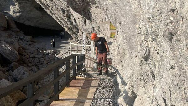 Обрушение скалы на эколого-просветительском маршруте Тропа Голицына