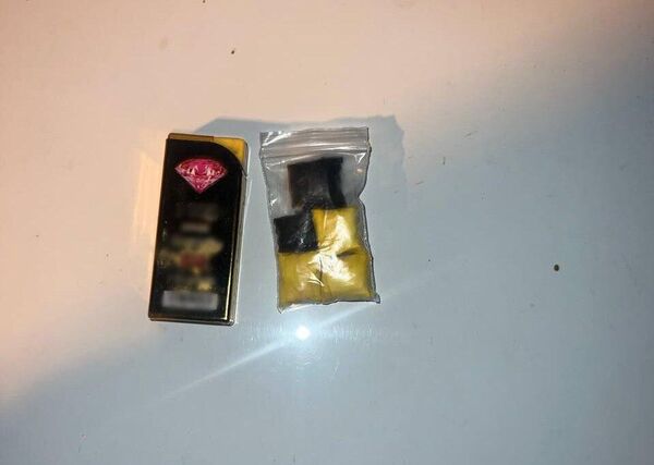 В Симферополе полицейские предотвратили сбыт крупной партии наркотических веществ 