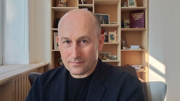 Николай Стариков