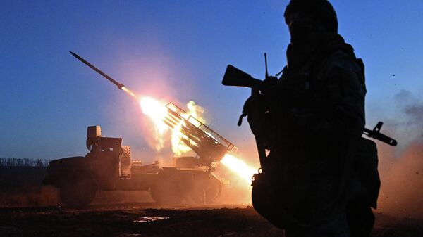 Боевая работа РСЗО Град группировки Центр на Красноармейском направлении в зоне СВО.