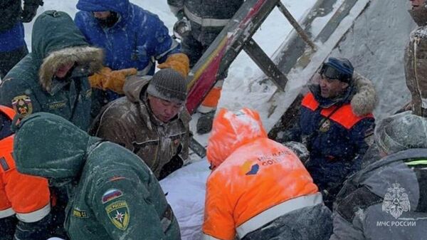 На Камчатке спасли геолога из-под лавины