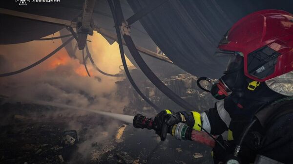 Украинские пожарные во Львове