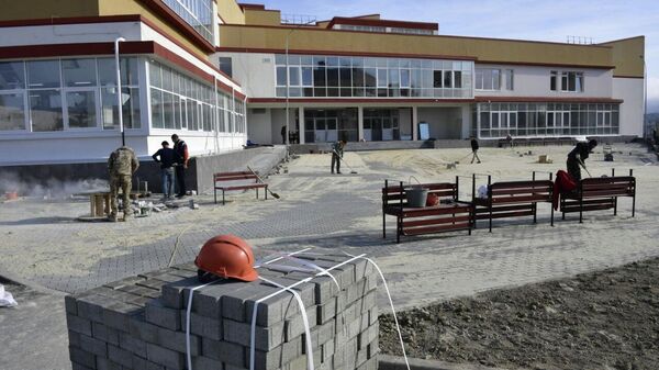 Строительство школы в Феодосии