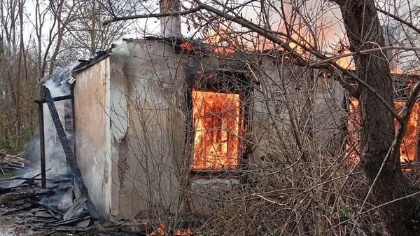 В Джанкое потушили пожар в жилом доме