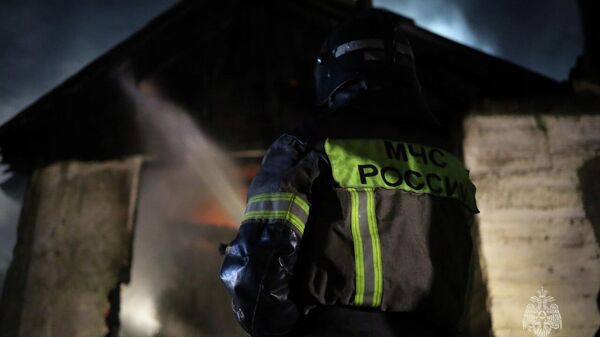 В Севастополе на пожаре в хозпостройке пострадал мужчина