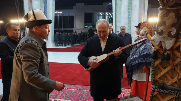 Государственный визит президента Владимира Путина в Киргизию. День второй