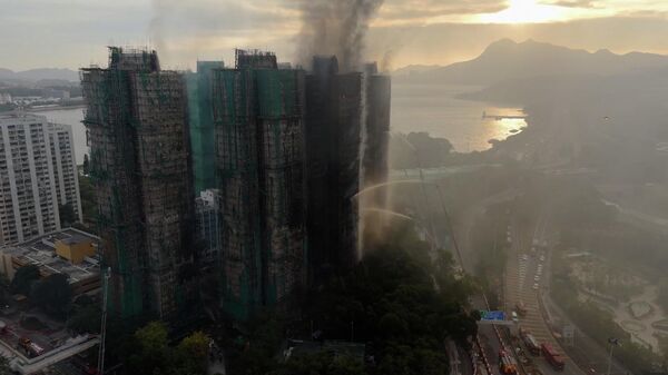 Пожар в высотках Гонконга