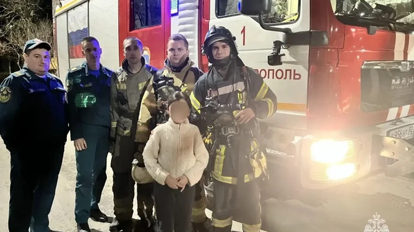 В Крыму на пожаре эвакуировали 8-летнюю девочку