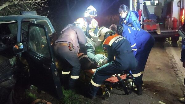 В ДТП под Судаком водителя зажало в салоне машины
