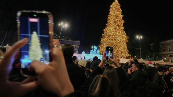 Рождественская елки в Риме, Италия Рождественская елки в Риме, Италия
