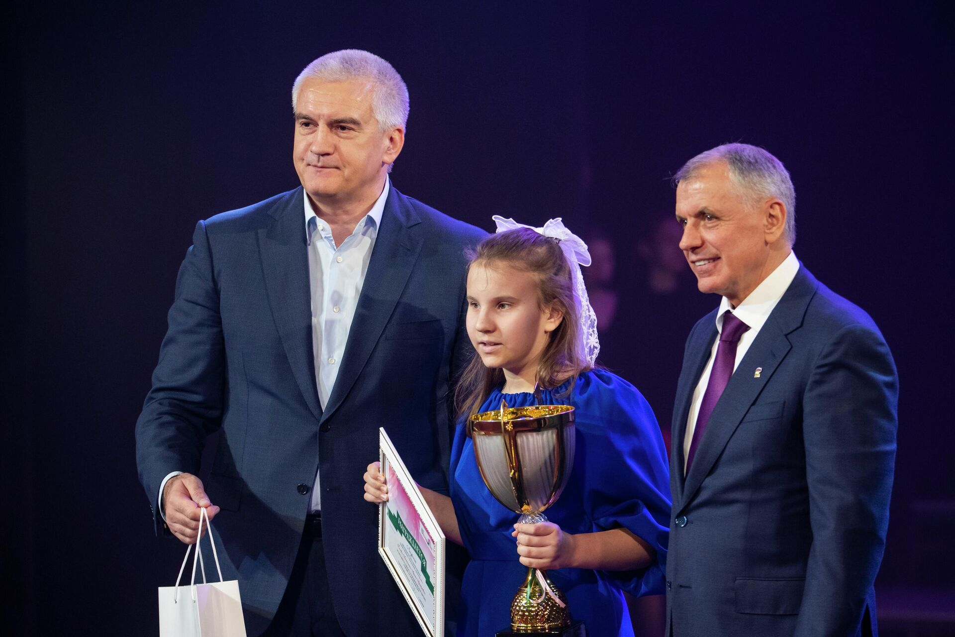 Торжественная церемония награждения лауреатов премии общественного признания ПРЕГРАД НЕТ. - РИА Новости, 1920, 19.12.2025