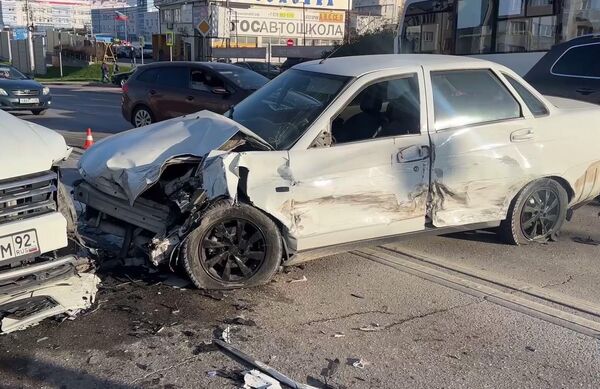 ДТП с участием пяти транспортных средств в Севастополе