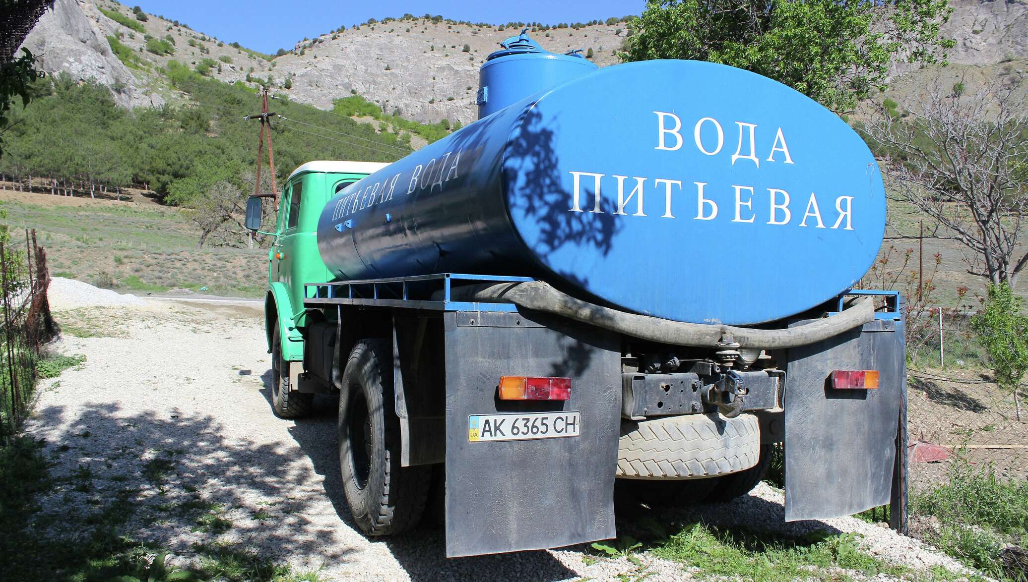 Поставка воды в Крым