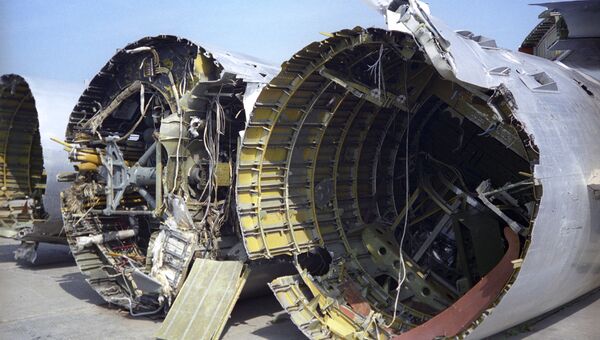 Остатки четырех уничтоженных самолетов Ту-95
