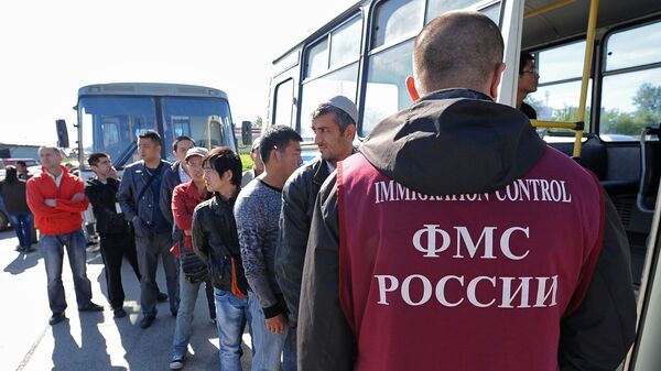 Рейд Федеральной миграционной службы на рынках Челябинска