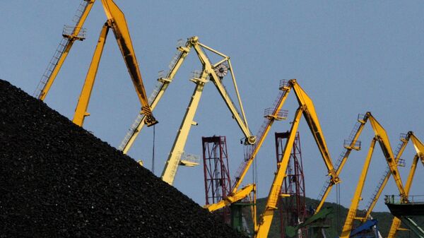 Уголь в порту