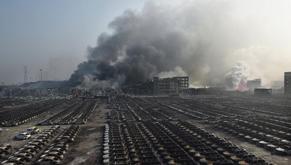 Последствия взрывов на складе в Тяньцзине