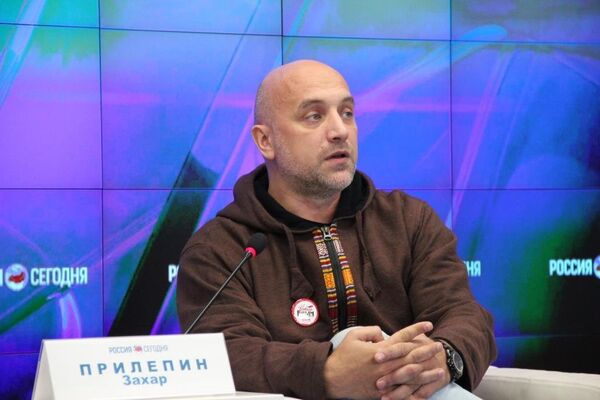 Писатель Захар Прилепин Писатель Захар Прилепин