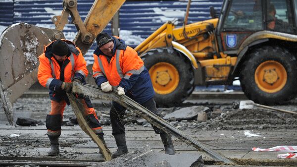 Ликвидация прорыва транзитного водовода в Екатеринбурге