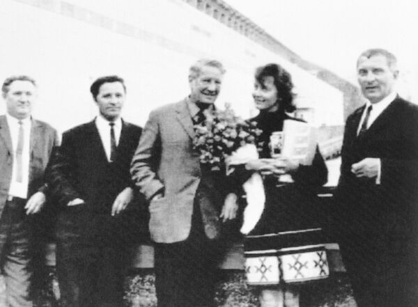 Советский разведчик Ким Филби с женой Руфиной Советский разведчик Ким Филби с женой Руфиной