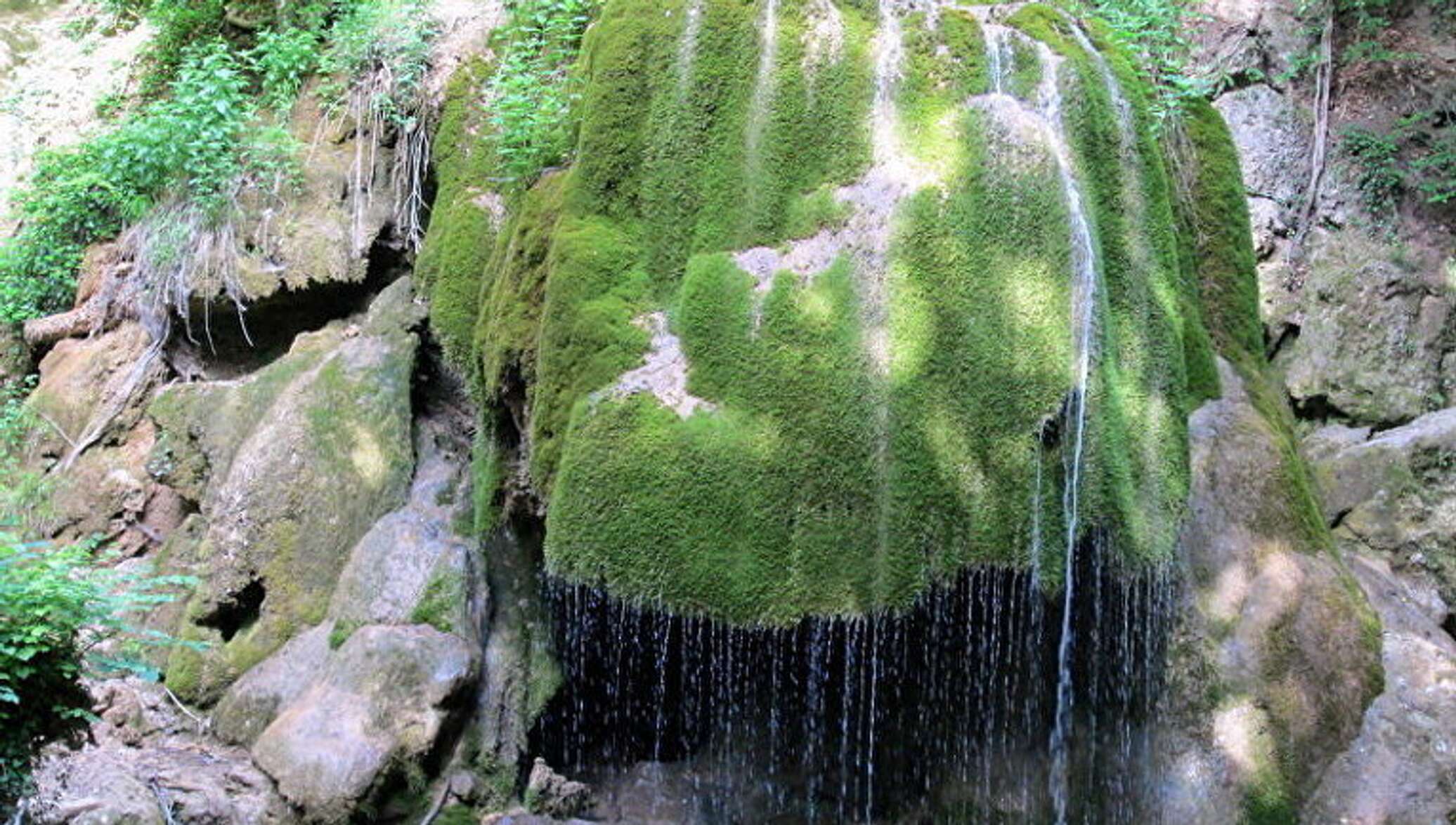 Обрушился водопад. Серебряные струи водопад в Крыму 2022. Водопад серебряные струи обвалился. Водопад серебряные струи после обрушения. Водопад серебряные струи спрятавшийся карта.
