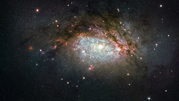 Галактика NGC 3597