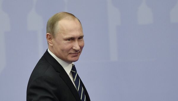 Президент РФ В. Путин принял участие в пленарном заседании всероссийского предпринимательского форума Малый бизнес – национальная идея?