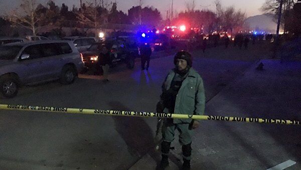 Силовые структуры на месте взрыва около посольства в Кабуле