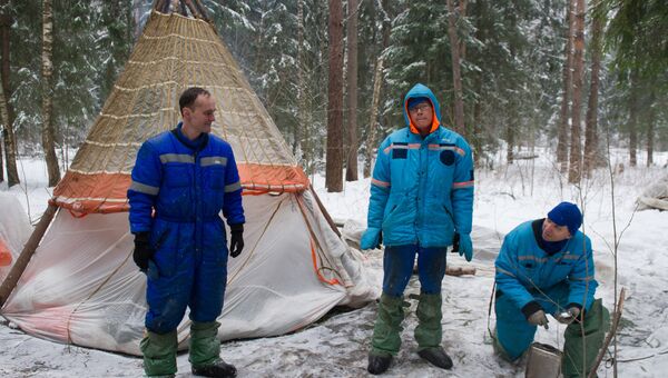 Экипаж МКС 54/55 провел тренировку по выживанию в зимнем лесу