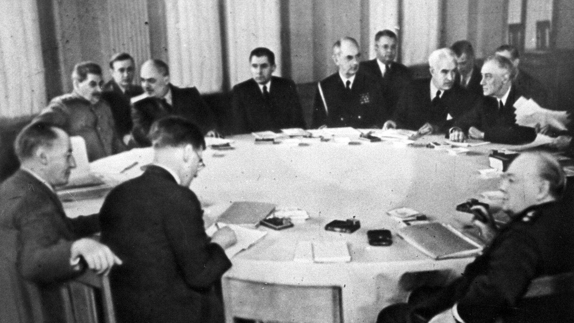 Ялтинская конференция 1945 года - РИА Новости, 1920, 04.02.2024