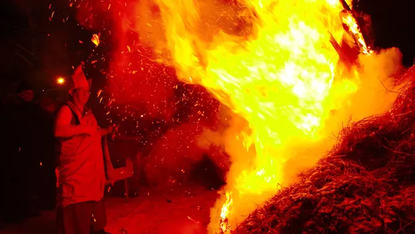 Празднование Нового года по восточному календарю. Архивное фото